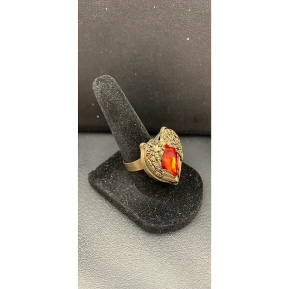 Antiqued Gold Tone Heart Ring With Large Red Rhinestone & Angel Wings Adj. - Picture 3 of 5